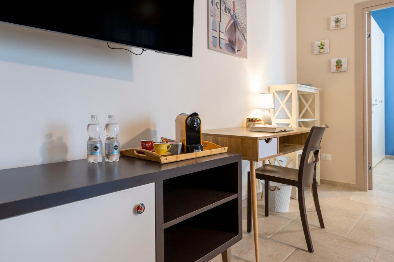 Mediterranea Apartment- Central Station - Free Wifi&Netflix Bari Exterior foto